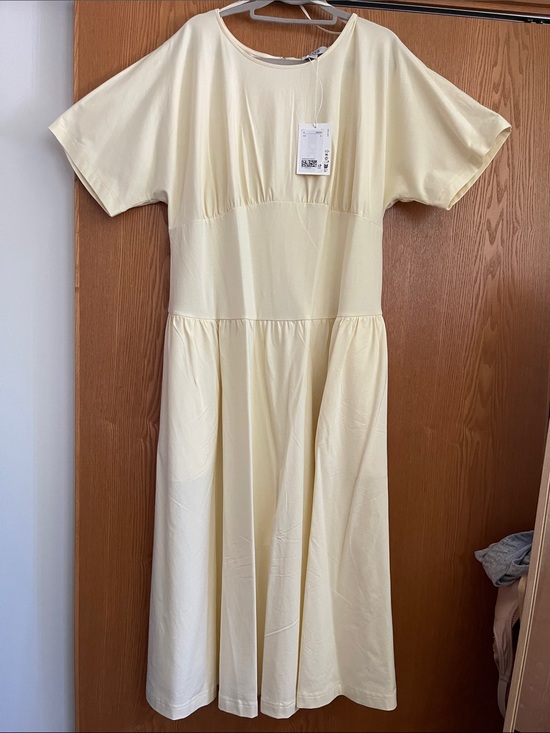COS Dresses & Skirts - COS Soft Cream Dress with Short Sleeves